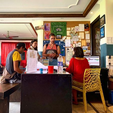 Madpackers Delhi Hostel New Delhi Exterior foto