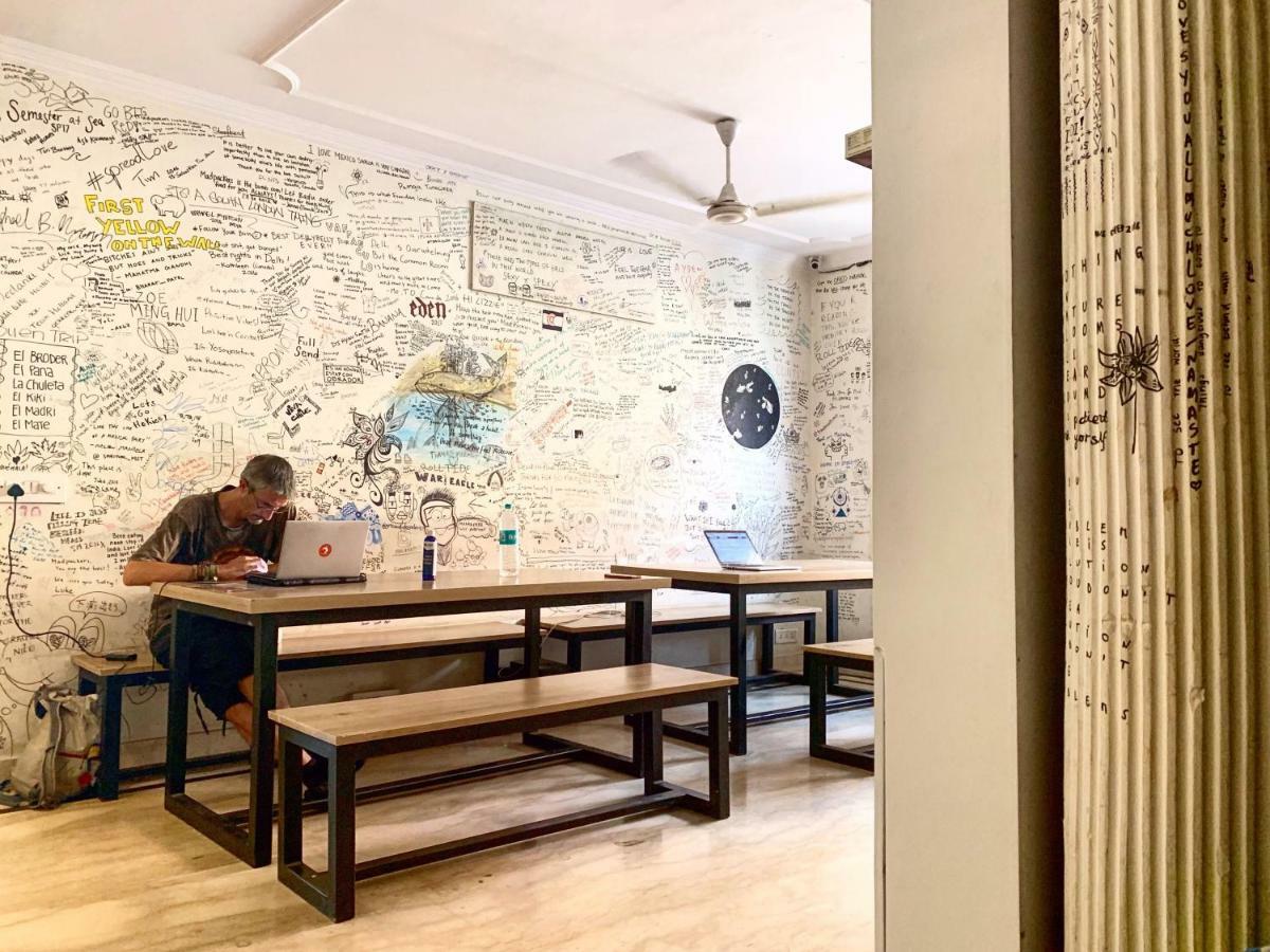 Madpackers Delhi Hostel New Delhi Exterior foto